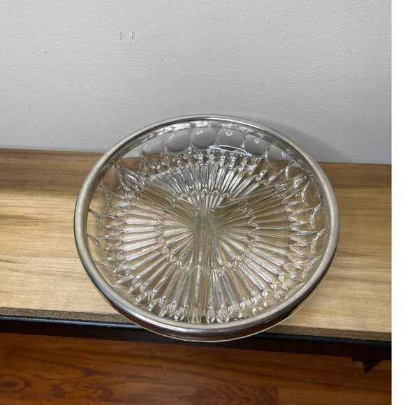 VTG Glass‎ round tray with dividers - Picture 1 of 4
